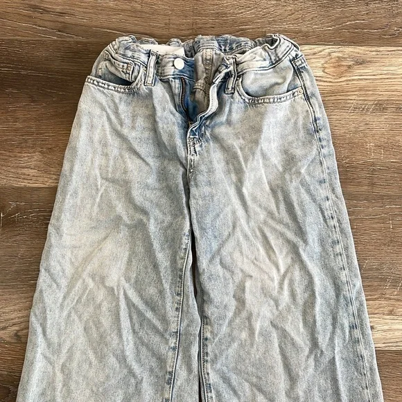 Old Navy girls jeans worn once size 12 - Picture 2 of 3